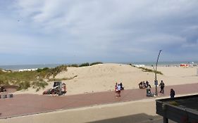 Oostduinkerke - Appartement met zeezicht en 2 parkeerplaatsen